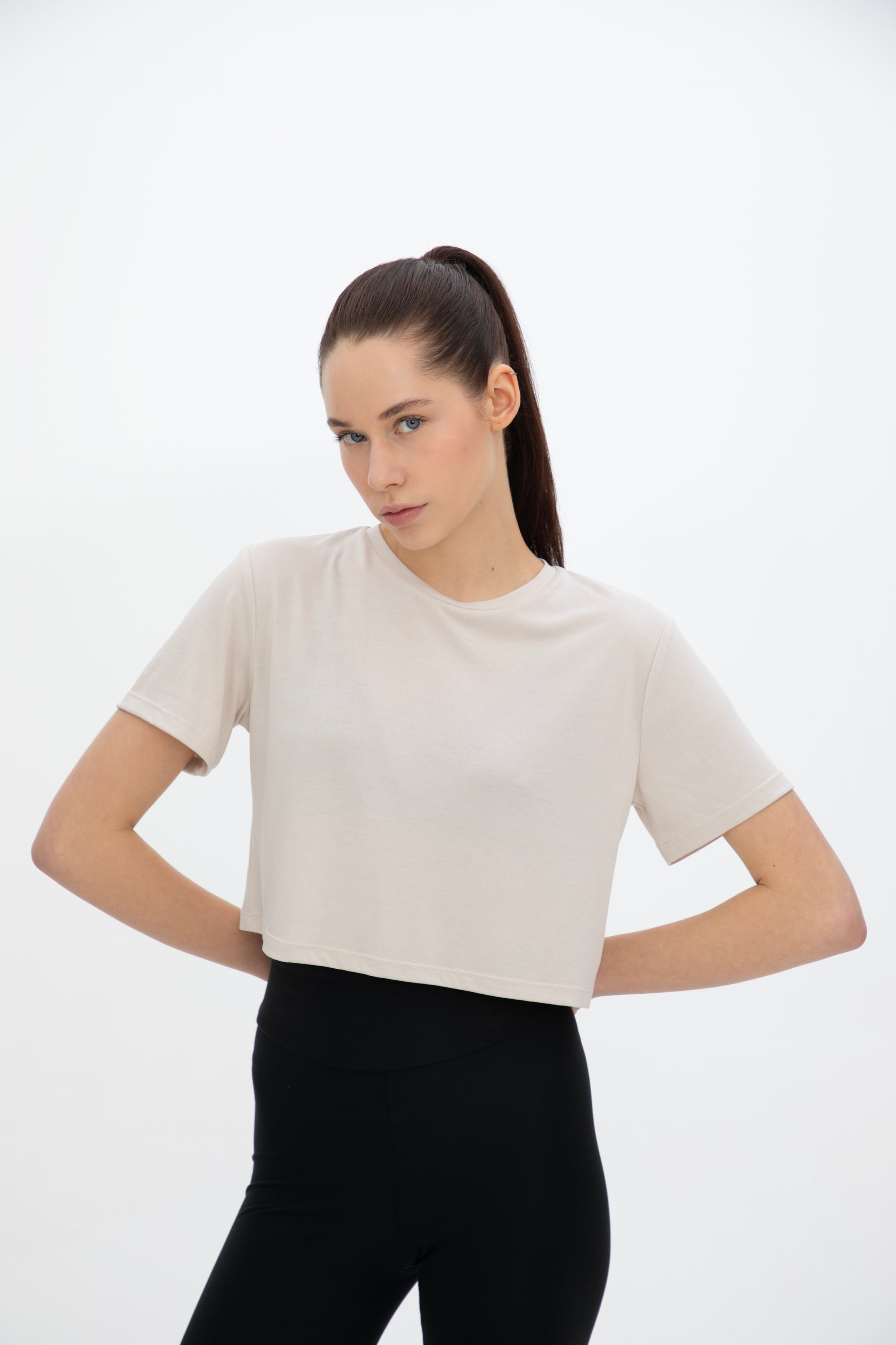 Kısa Kollu Crop Tişört